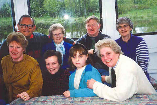 reu_92_boat_group